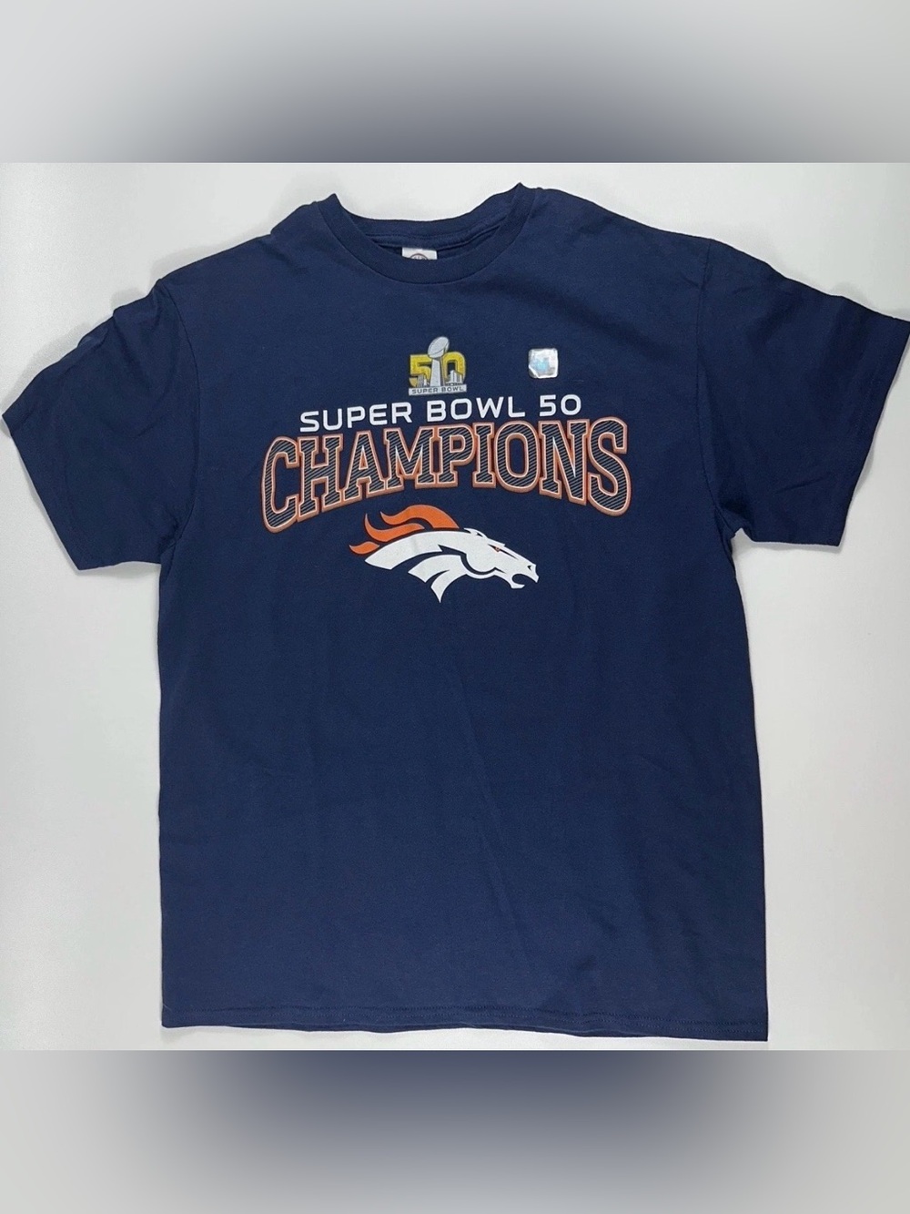Denver Broncos Super Bowl 50 Champions T Shirt NFL Large Blue Delta Pro Weight